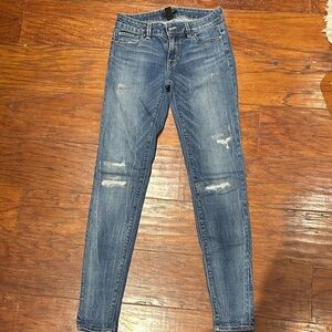 White House black market size 4